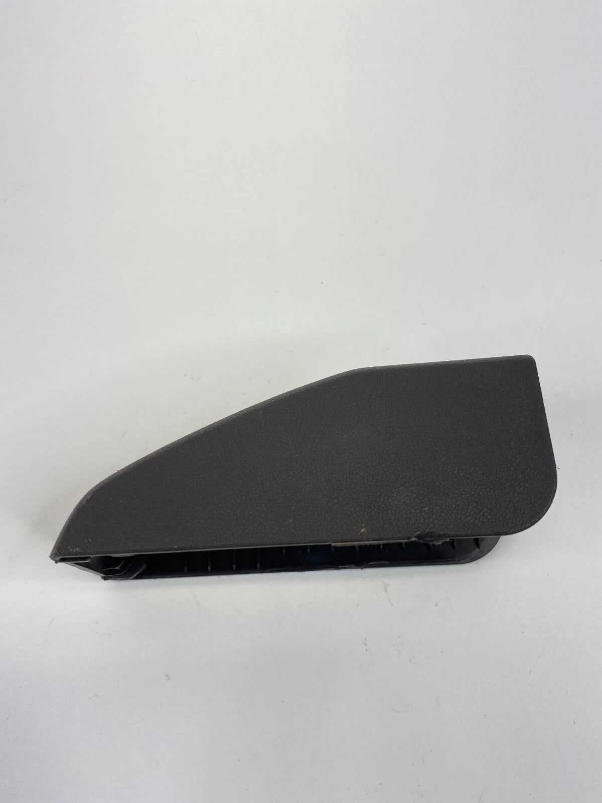 2010-2015 HYUNDAI TUCSON LEFT DRIVER SEAT BEZEL COVER TRIM CAP PANEL LH OEM