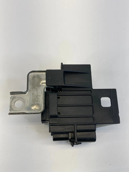 2004-2009 TOYOTA PRIUS HYBRID POSITIVE 12V CONNECTOR BATTERY TERMINAL FUSE OEM