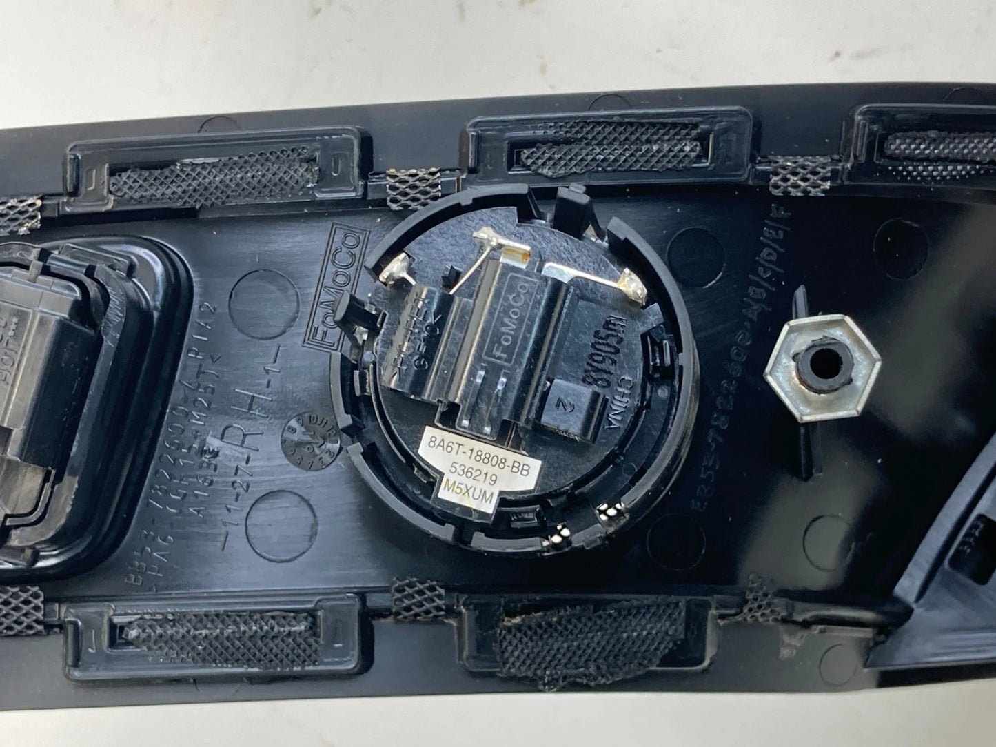 11-15 FORD EXPLORER 13-19 INTERCEPTOR SUV FRONT RIGHT INTERIOR DOOR HANDLE OEM