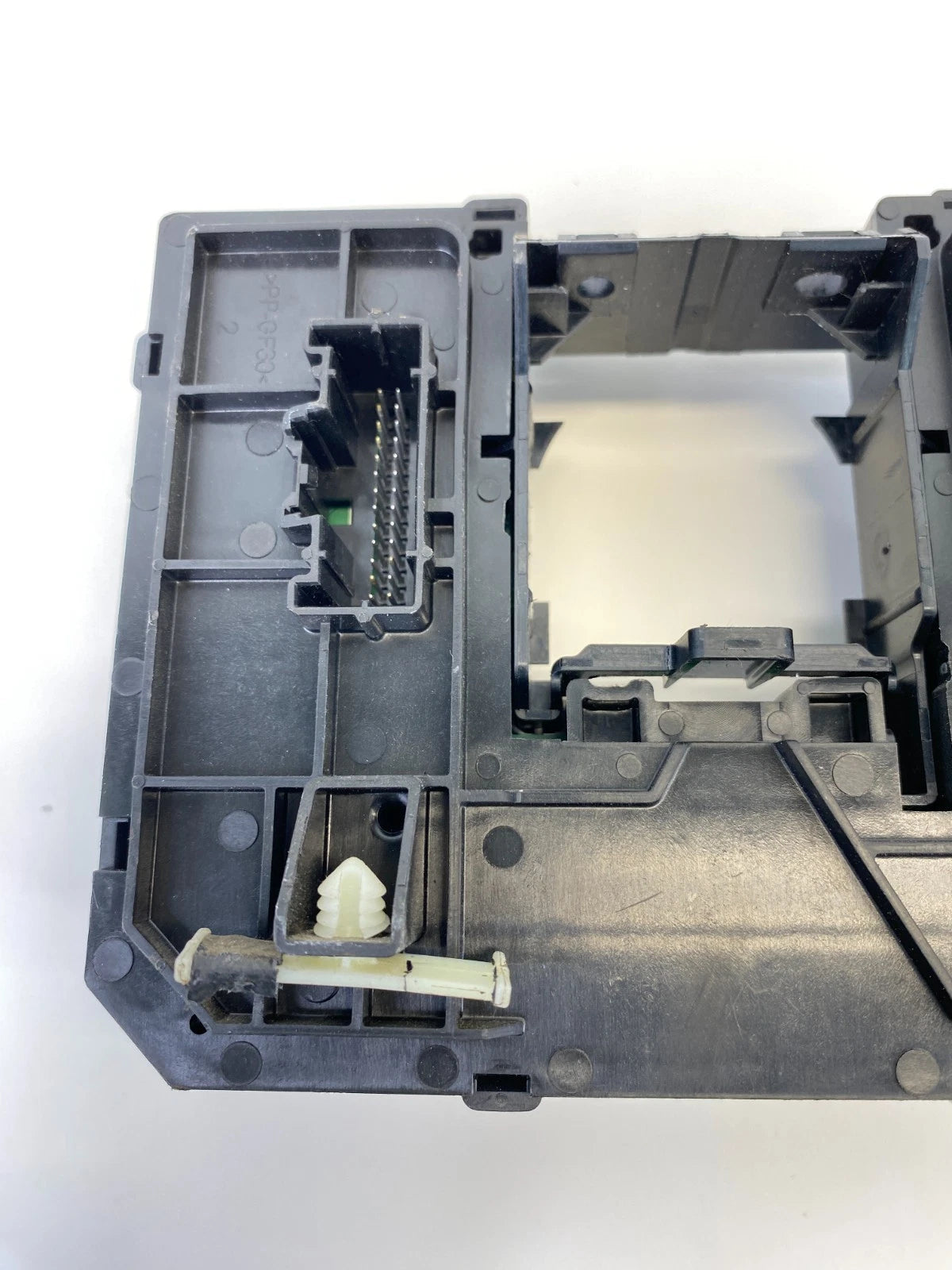 2015-2019 FORD TAURUS POLICE INTERCEPTOR SEDAN STEERING COLUMN BRACKET HOUSING