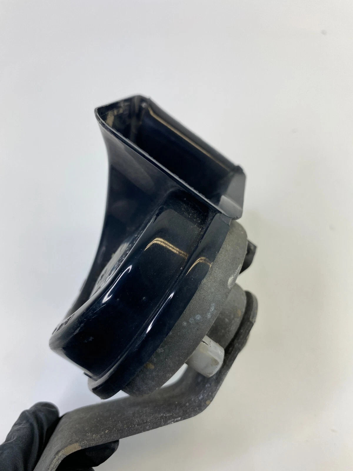 2005-2010 CHRYSLER 300 SEDAN 4-DR HORN LOW TONE PITCH ALARM SIGNAL E970/388-1157