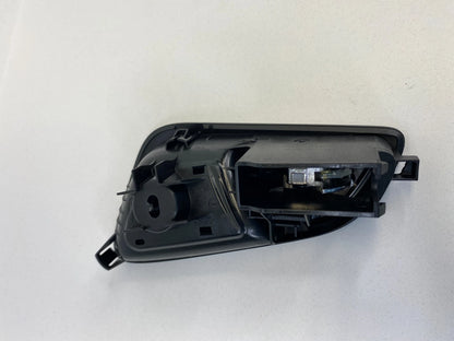 2012-2018 FORD FOCUS REAR RIGHT SIDE INNER DOOR HANDLE AM51-U22600-BEW OEM