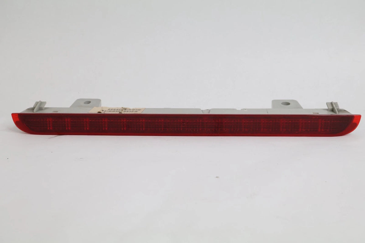 2004-2008 ACURA TL SEDAN REAR HIGH MOUNT THIRD 3RD BRAKE STOP LIGHT LED OEM