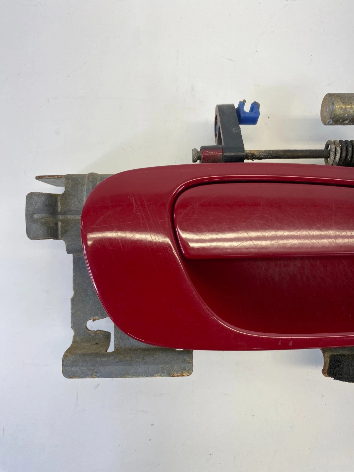 2003-2007 HONDA ACCORD COUPE FRONT RIGHT PASSENGER EXTERIOR DOOR HANDLE RED OEM