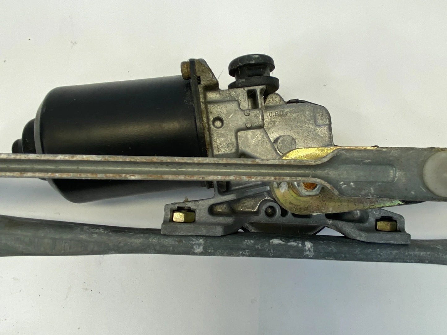 2003-2008 PONTIAC VIBE FRONT WINDSHIELD WIPER ARM W/ LINKAGE 85110-02110 OEM