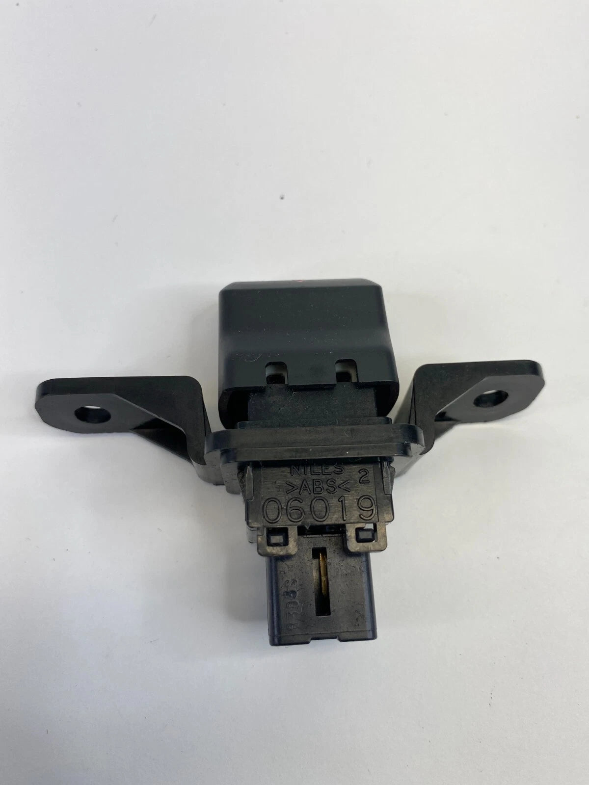 2007-2013 NISSAN ALTIMA EMERGENCY WARNING HAZARD LIGHT BUTTON CONTROL SWITCH OEM