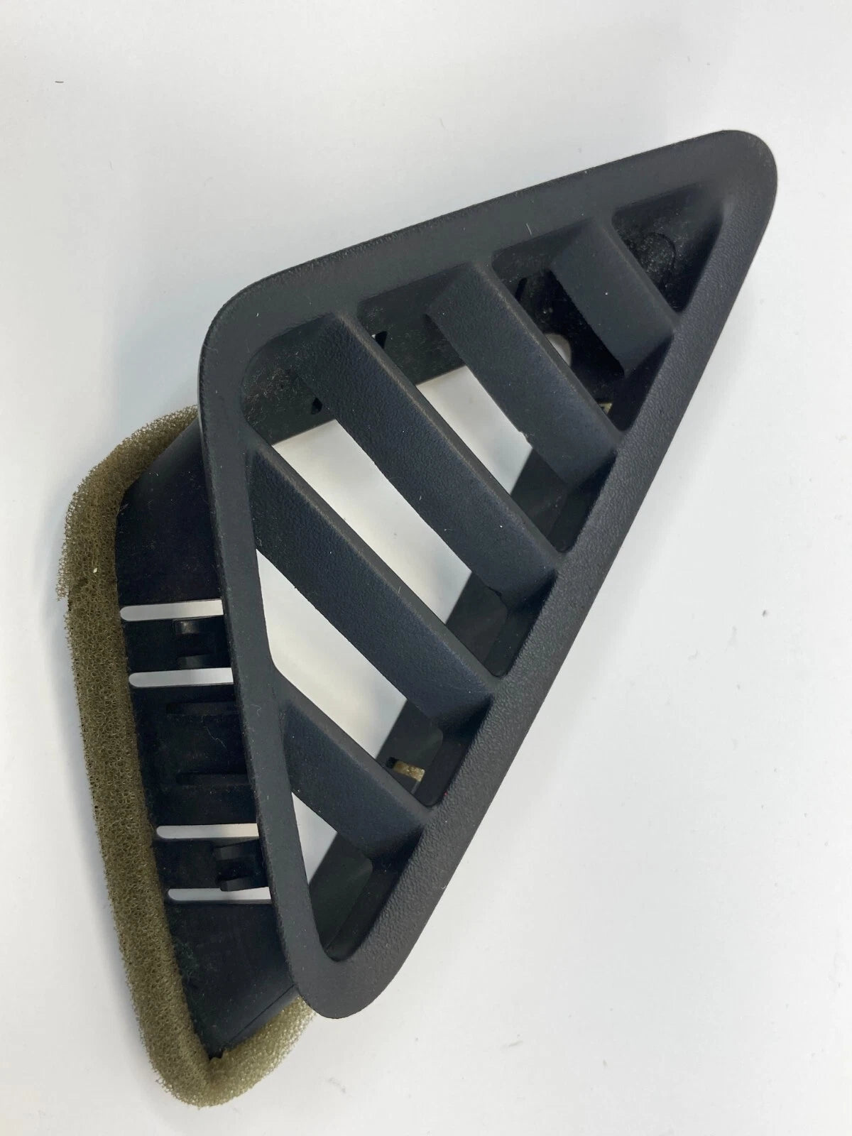 10-17 CHEVROLET EQUINOX DASH LEFT SIDE AC AIR VENT DEFROSTER GRILLE 25779104 OEM