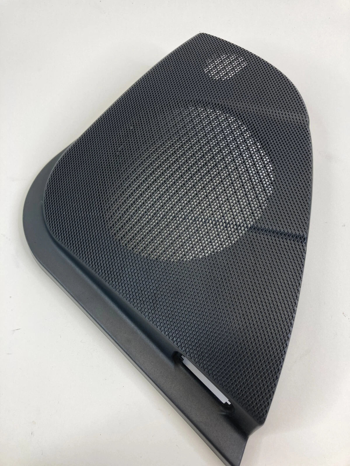 03-09 MERCEDES BENZ E350 REAR RIGHT DOOR PANEL SPEAKER GRILLE COVER A2117370688