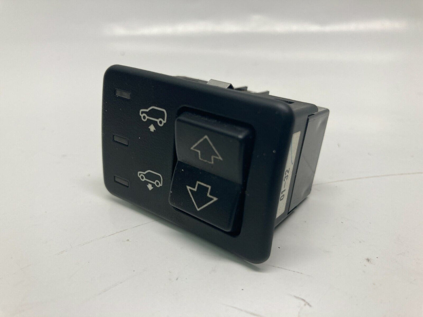 00-06 BMW X5 Air Suspension Level Leveling Control Switch Button Panel 8382382