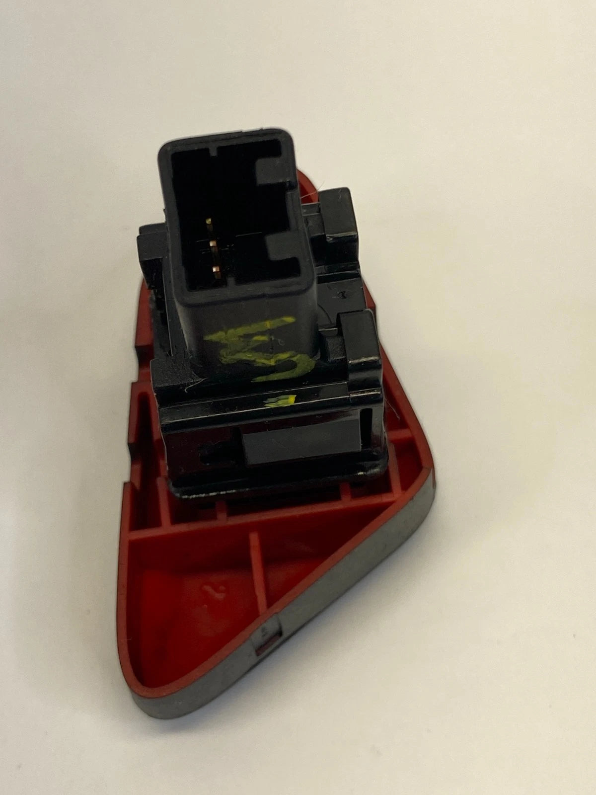 2013-2020 NISSAN PATHFINDER DASHBOARD HAZARD WARNING LIGHT FLASHER SWITCH OEM