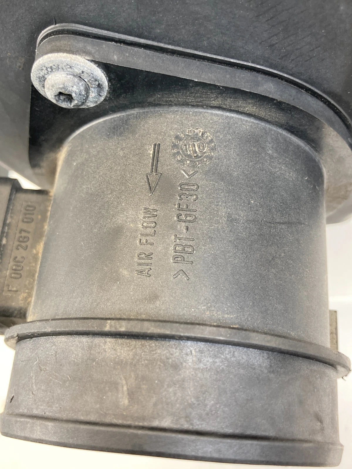 2012-2016 Volvo S60 T5 2.5L Sedan Air Intake Box Filter Cleaner 30677718 OEM