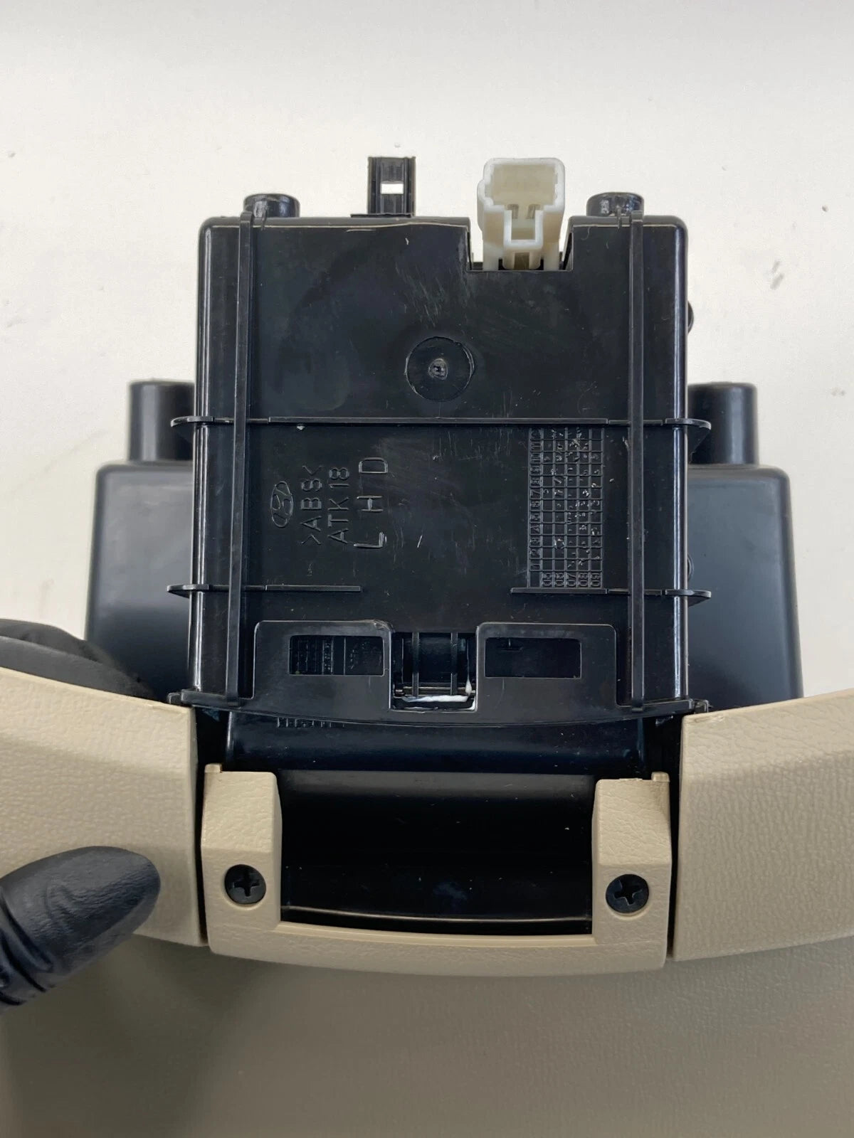 2007-2010 HYUNDAI ELANTRA CENTER LOWER DASH ASHTRAY STORAGE COMPARTMENT CUBBY