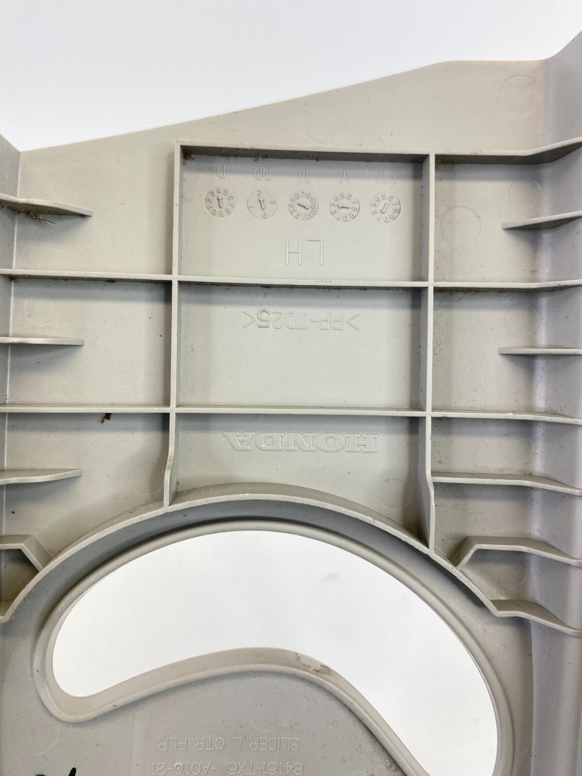 13-15 Acura ILX Front Left Seat Belt Height Adjuster Trim Cover 84161-TX6-A010