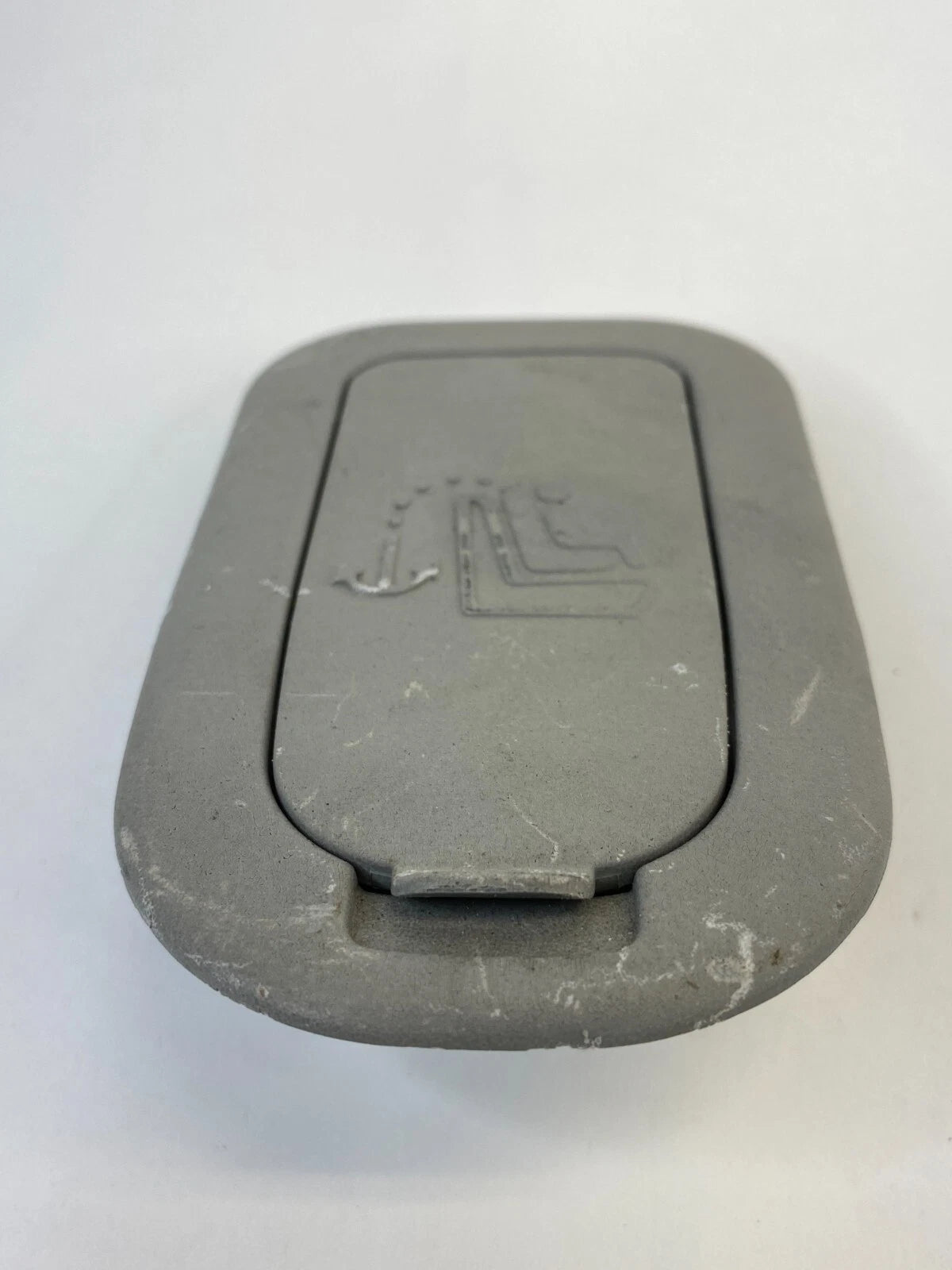 2007 2008 2009 2010 HYUNDAI ELANTRA SEDAN REAR SEAT CHILD ANCHOR TRIM COVER CAP