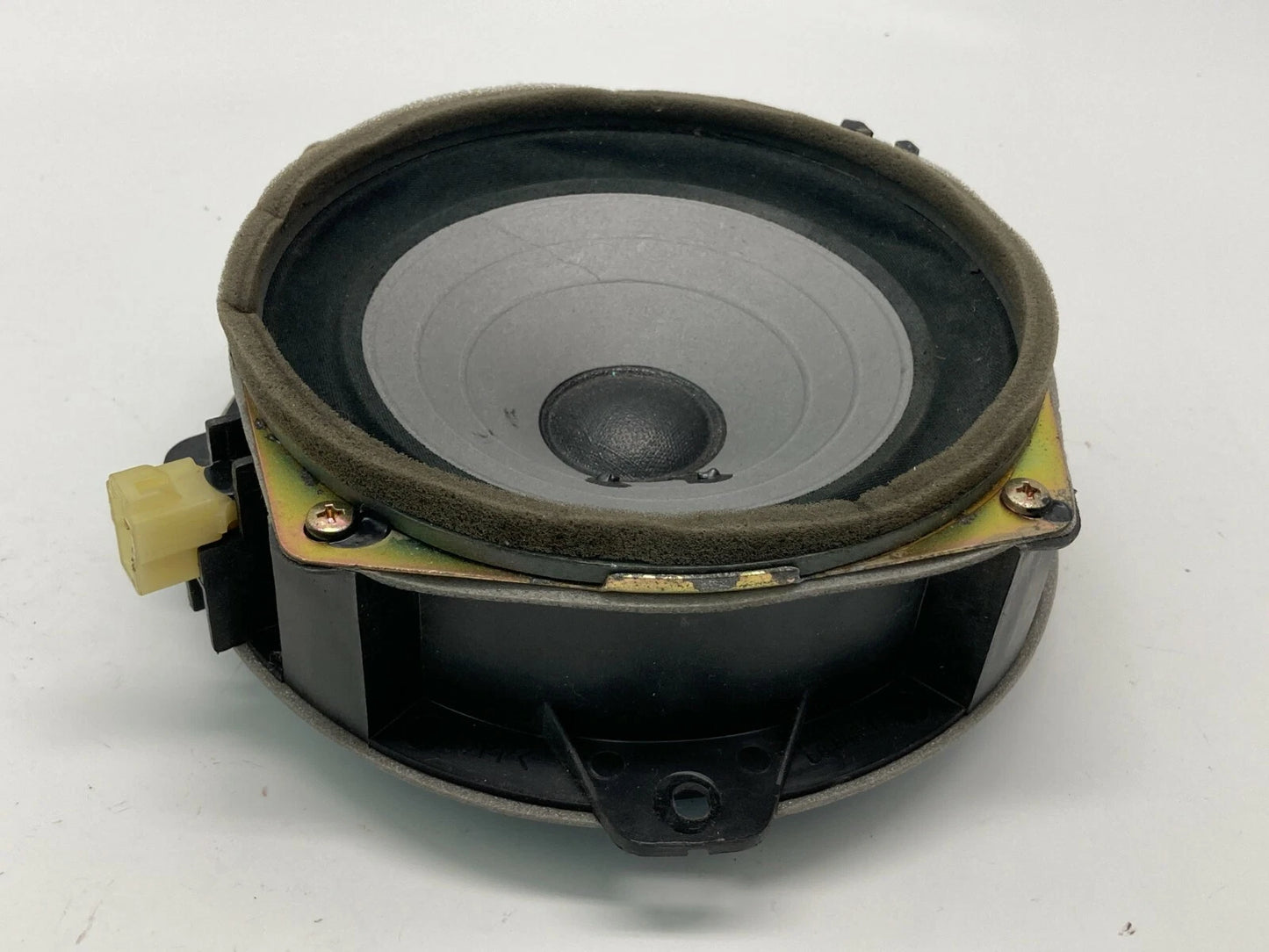 1997-2001 HYUNDAI TIBURON FRONT LEFT DRIVER SIDE DOOR AUDIO SPEAKER 96331-27000