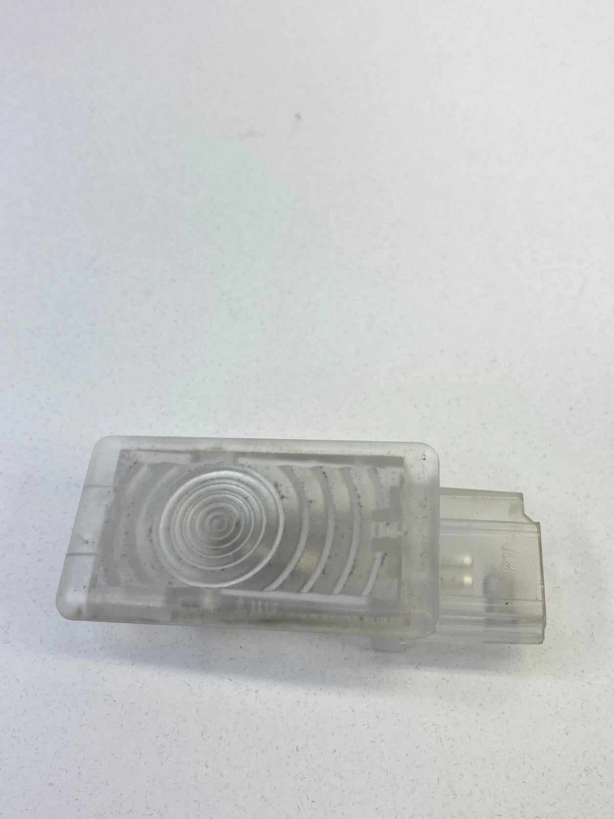 2010-2016 CADILLAC SRX REAR RIGHT COURTESY CARGO LIGHT LAMP 13503059 OEM