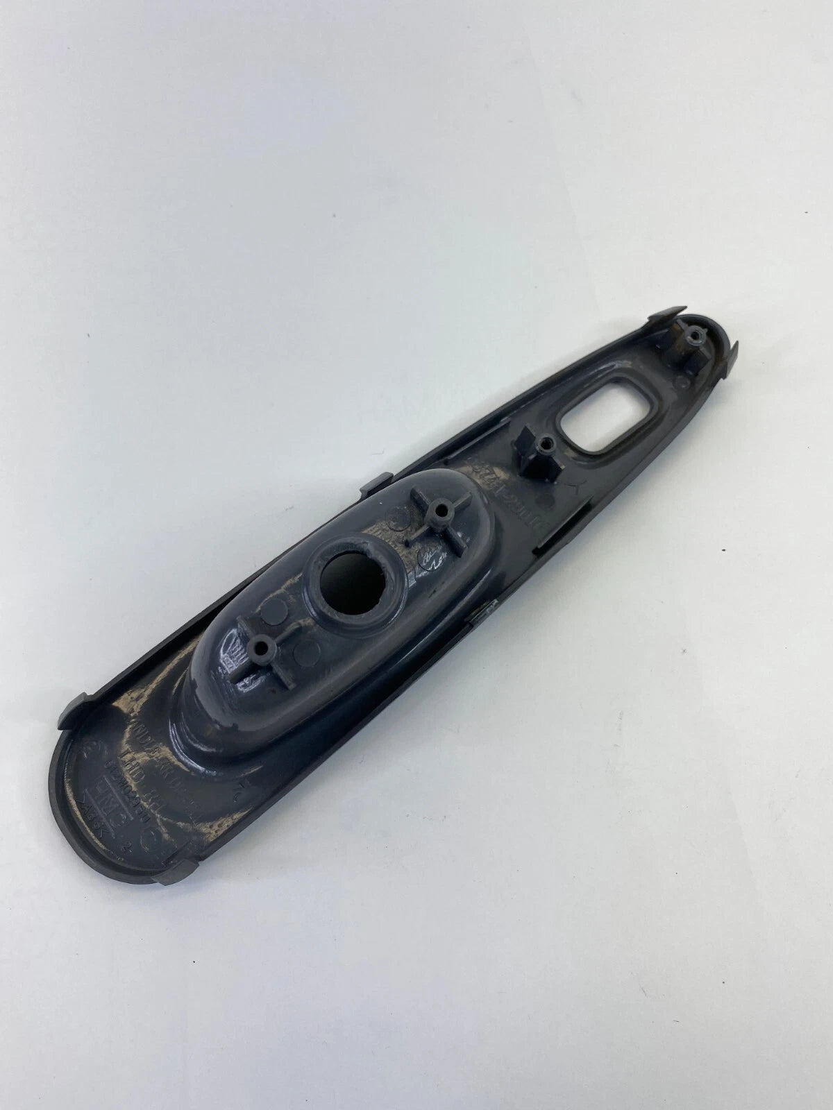 1999 2000 HYUNDAI ELANTRA REAR RIGHT SIDE DOOR WINDOW SWITCH COVER BEZEL TRIM