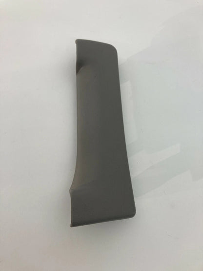 2001-2006 TOYOTA SEQUOIA RIGHT SIDE B PILLAR HANDLE COVER TRIM PANEL 74637-0C010