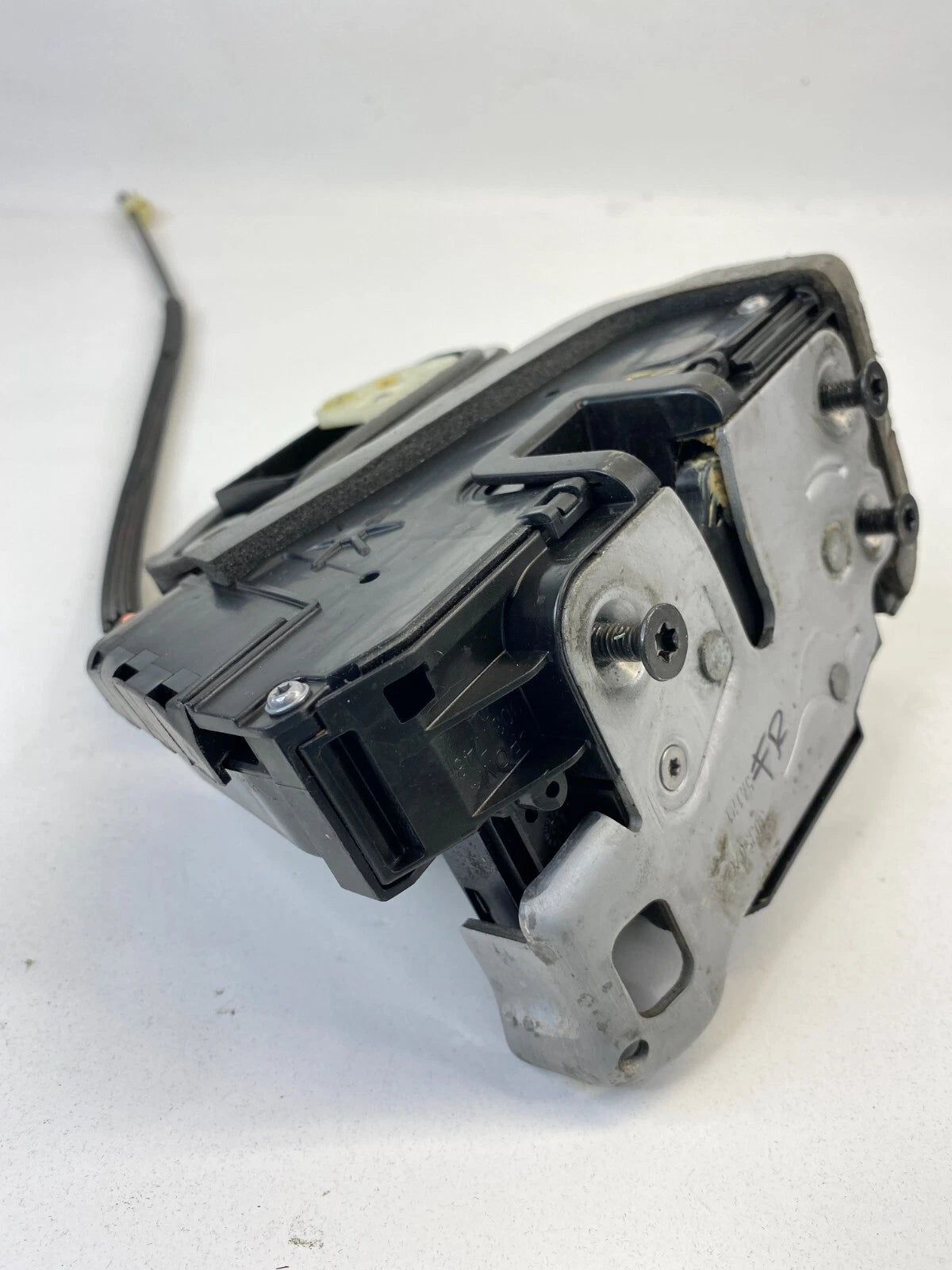 14-20 CHEVY IMPALA 16 17 ENVISION FRONT RIGHT DOOR LOCK LATCH ACTUATOR 13592288