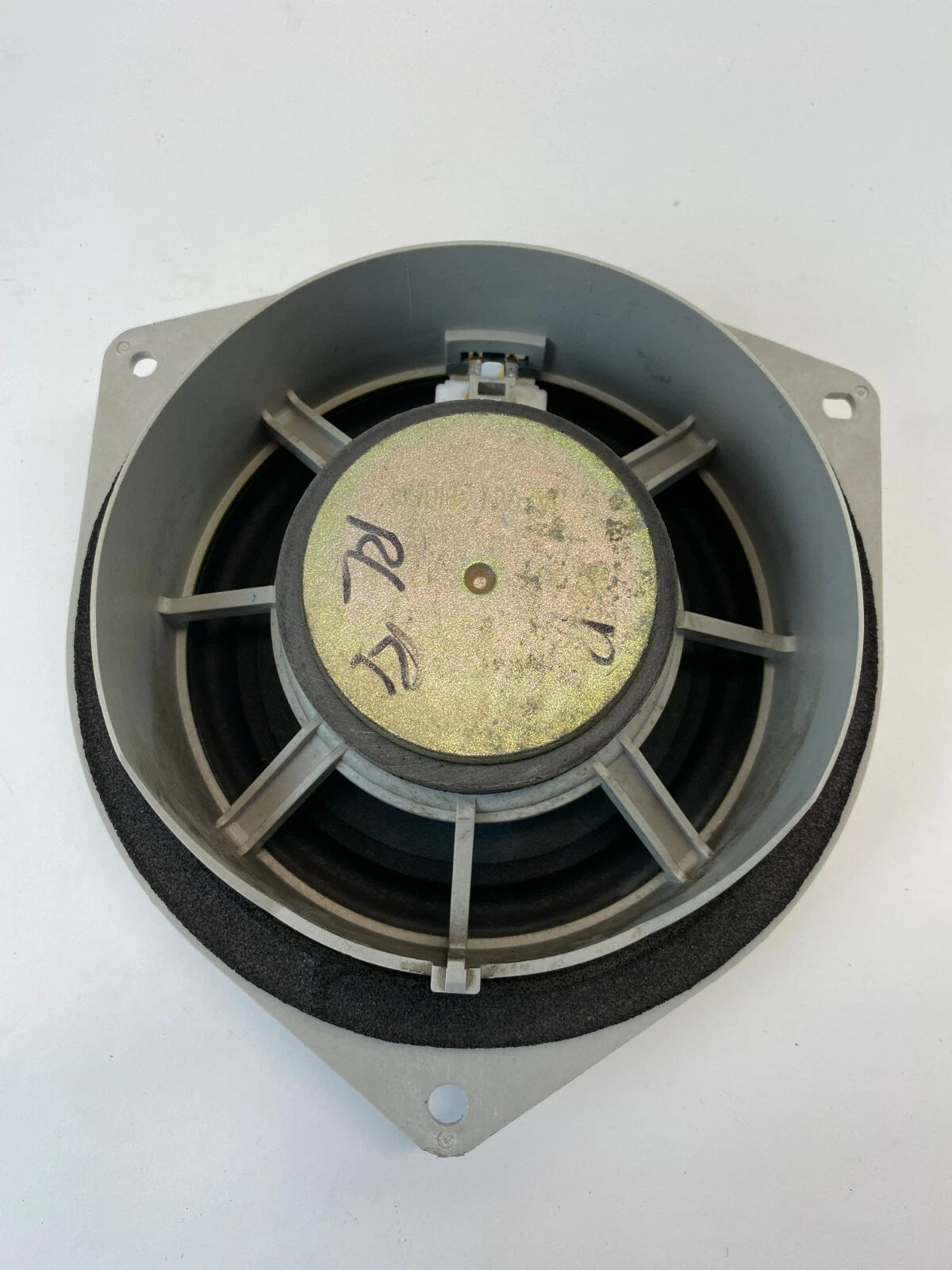 2003-2005 TOYOTA 4RUNNER REAR LEFT DRIVER DOOR AUDIO SPEAKER ASSEMBLY OEM