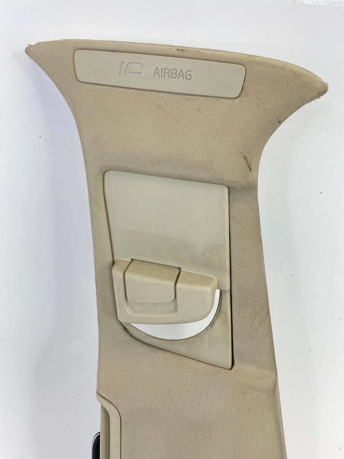 2012-2018 Volvo S60 Front Left Driver B-Pillar Seat Belt Cover Trim 31307138