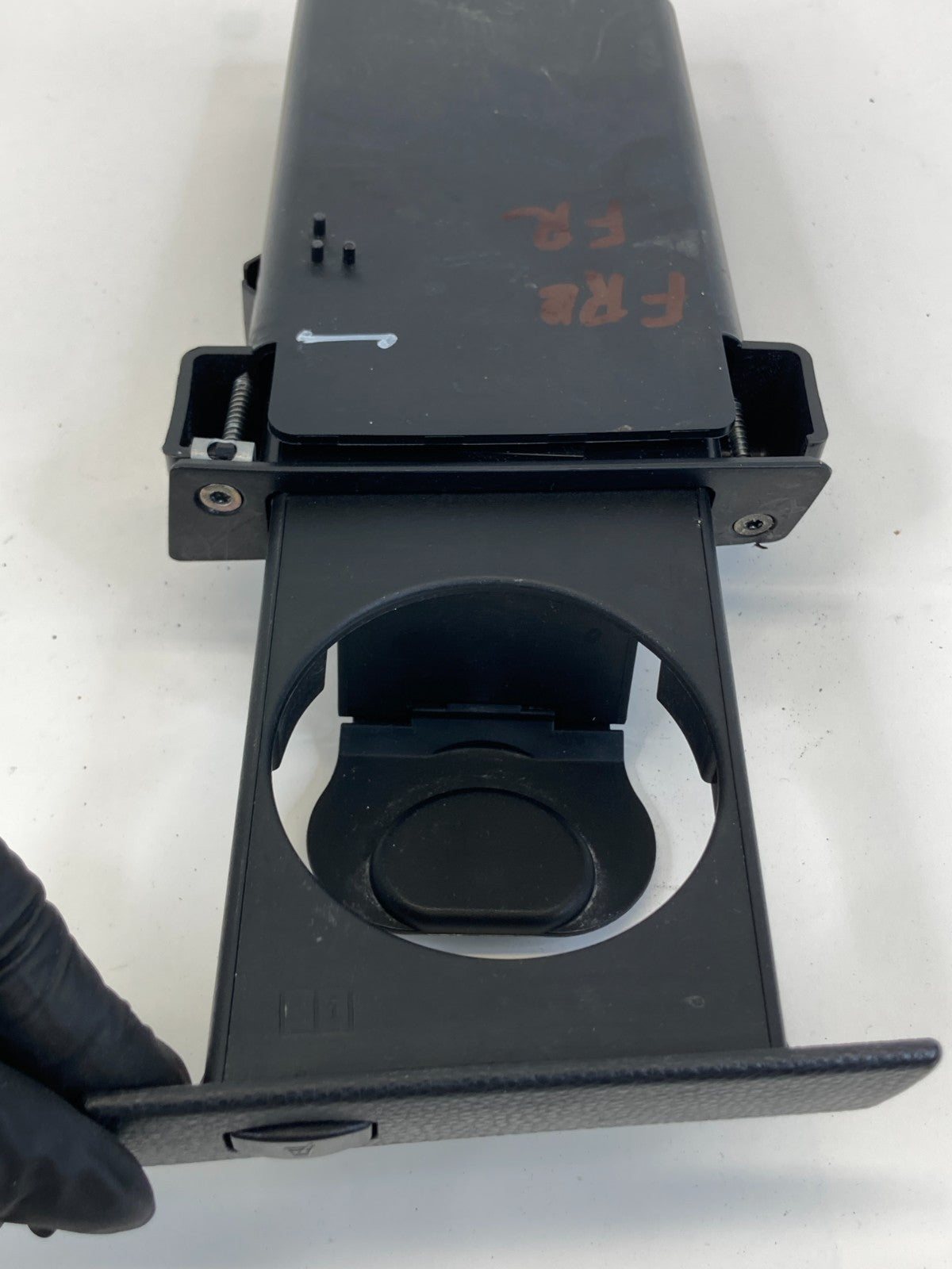 2004-2007 BMW 525i 530i Dash Right Passenger Insert Cup Holder Cupholder 7063411