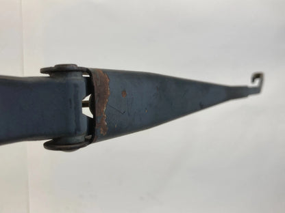 2002-2006 CHEVY TRAILBLAZER EX T FRONT RIGHT & LIGHT WINDSHIELD WIPER ARM PAIR