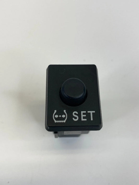 09-19 TOYOTA COROLLA 04-20 SIENNA SET TIRE PRESSURE RESET SWITCH BUTTON 15A644