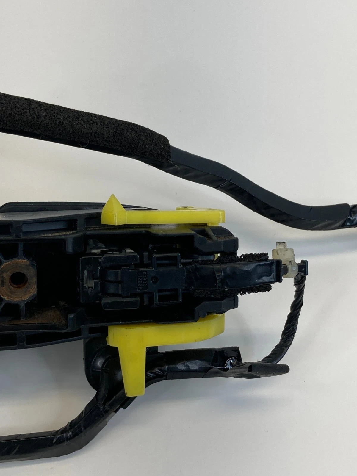 2010-2015 TOYOTA PRIUS SMART KEY OUTER DOOR HANDLE FRONT LEFT LH OEM 89746-47050