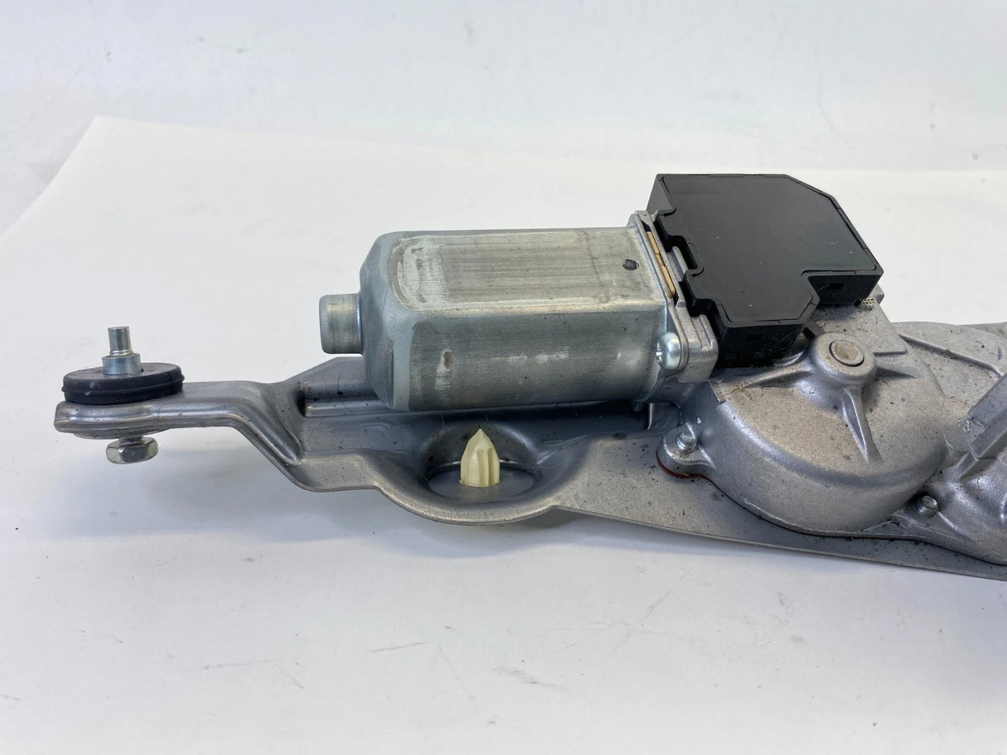 2007-2009 LEXUS RX350 REAR LIFGATE WINDSHIELD WIPER MOTOR ASSY 85130-0E010 OEM