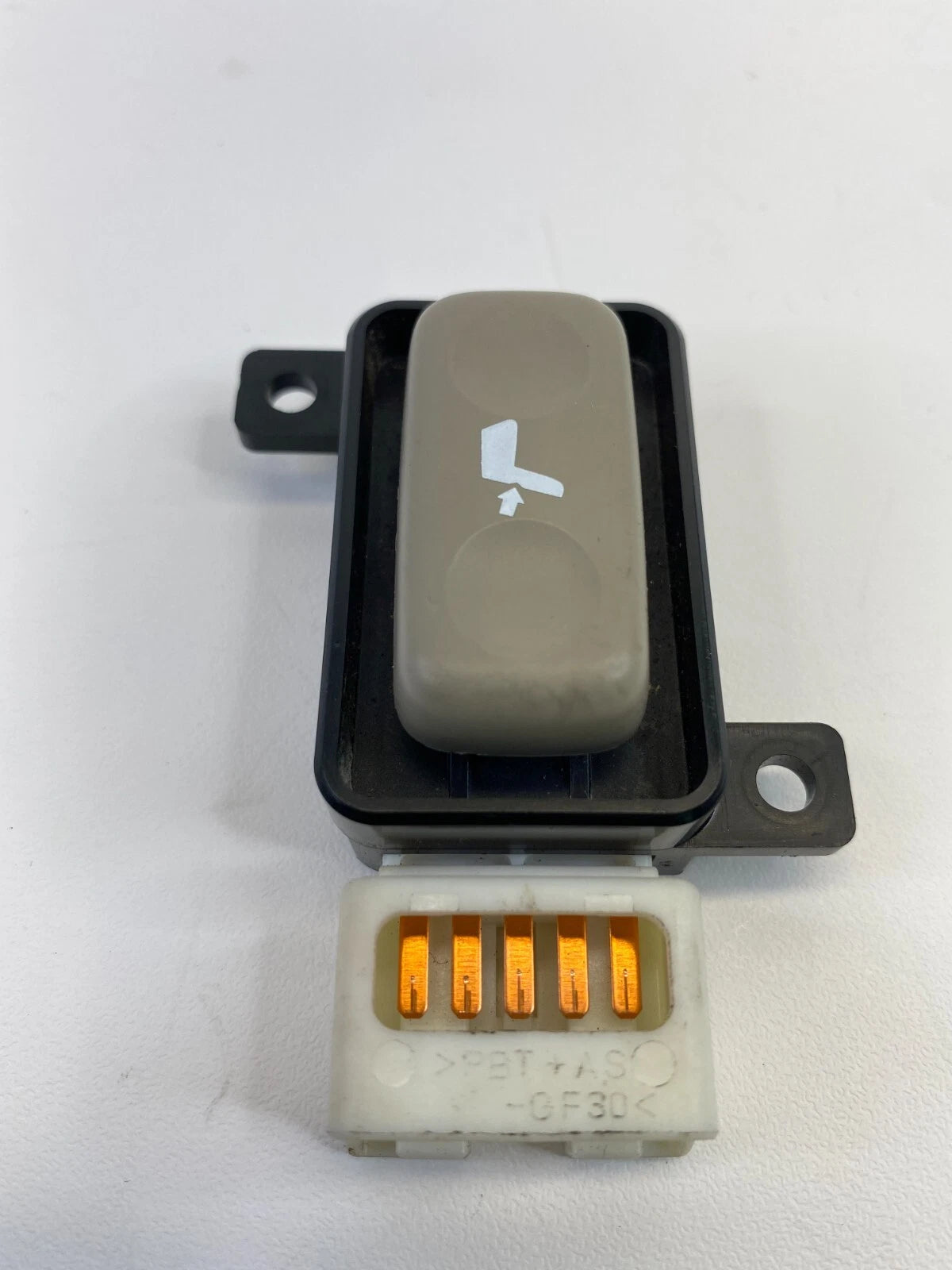 2004 TOYOTA CAMRY FRONT RIGHT PASSENGER SIDE SEAT SWITCH CONTROL TILT OEM