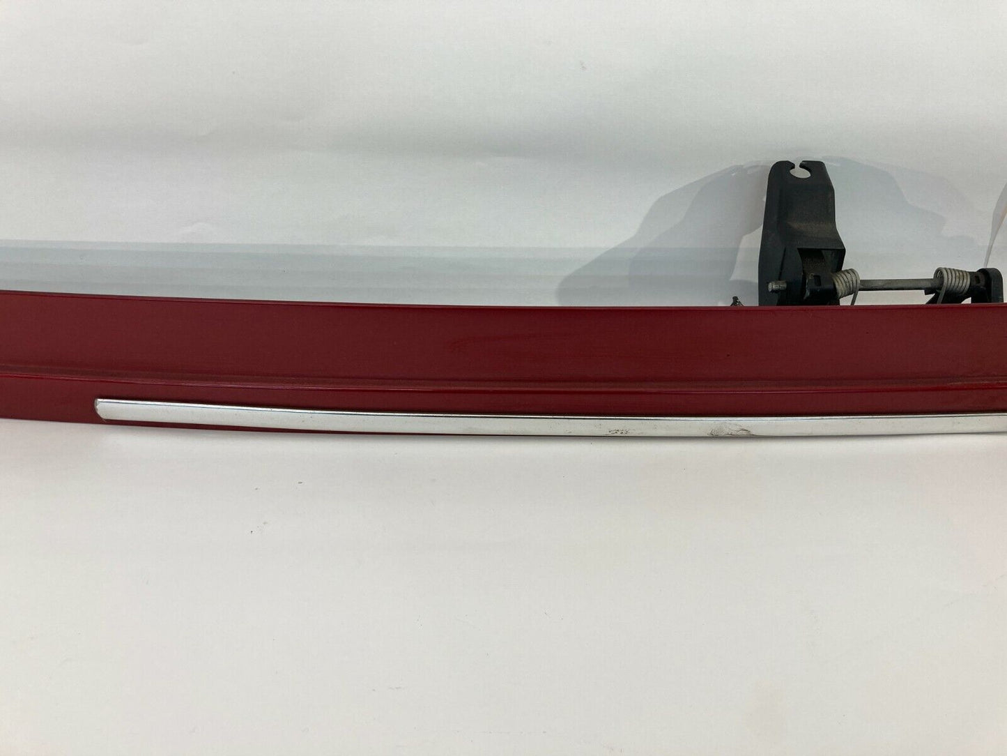 09-14 Volkswagen Routan Trunk Lid Finish Garnish License Light Panel Molding OEM