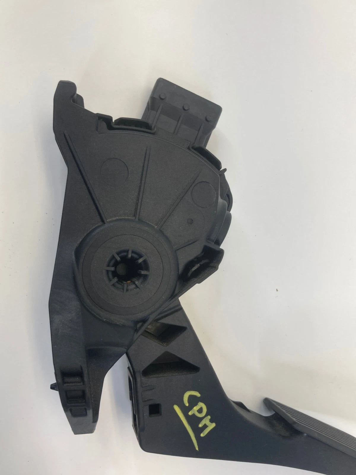 2011-2015 CHEVROLET CRUZE ACCELERATOR GAS PEDAL W/ POSITION SENSOR 13252702 OEM