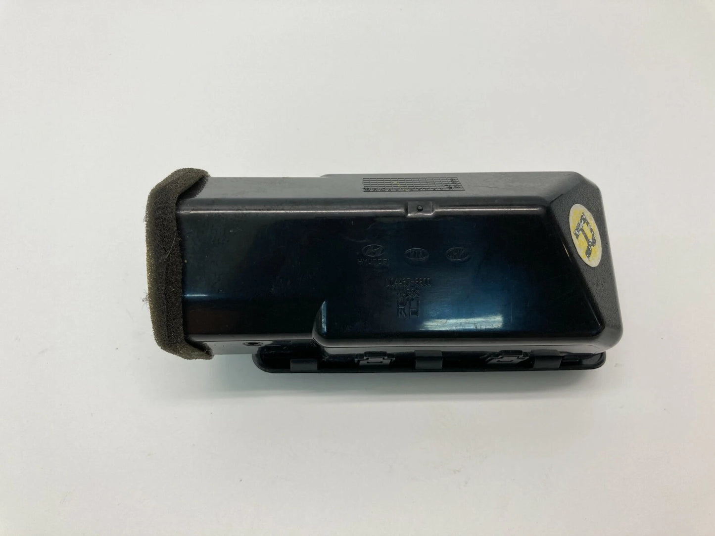 07-12 HYUNDAI VERACRUZ 07-09 SANTA FE REAR PILLAR RIGHT AC AIR VENT U04467-3800