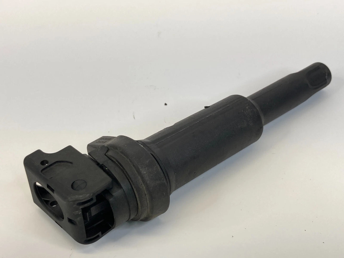 2003-2006 BMW 330XI 2003-2006 BMW 325XI 3.0L L6 ENGINE IGNITION COIL IGNITER OEM