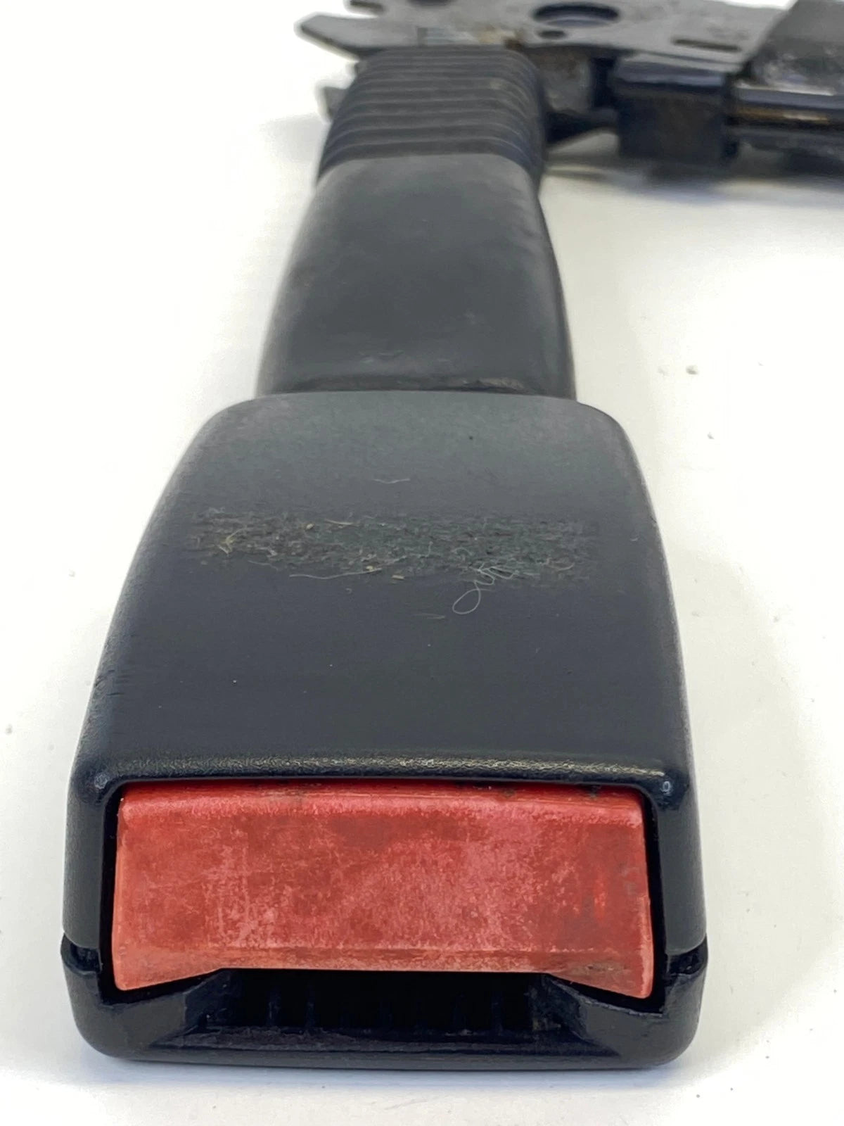 2007 2008 BMW 335XI SEAT BELT BUCKLE FRONT RIGHT PASSENGER OEM FACTORY 33037877F