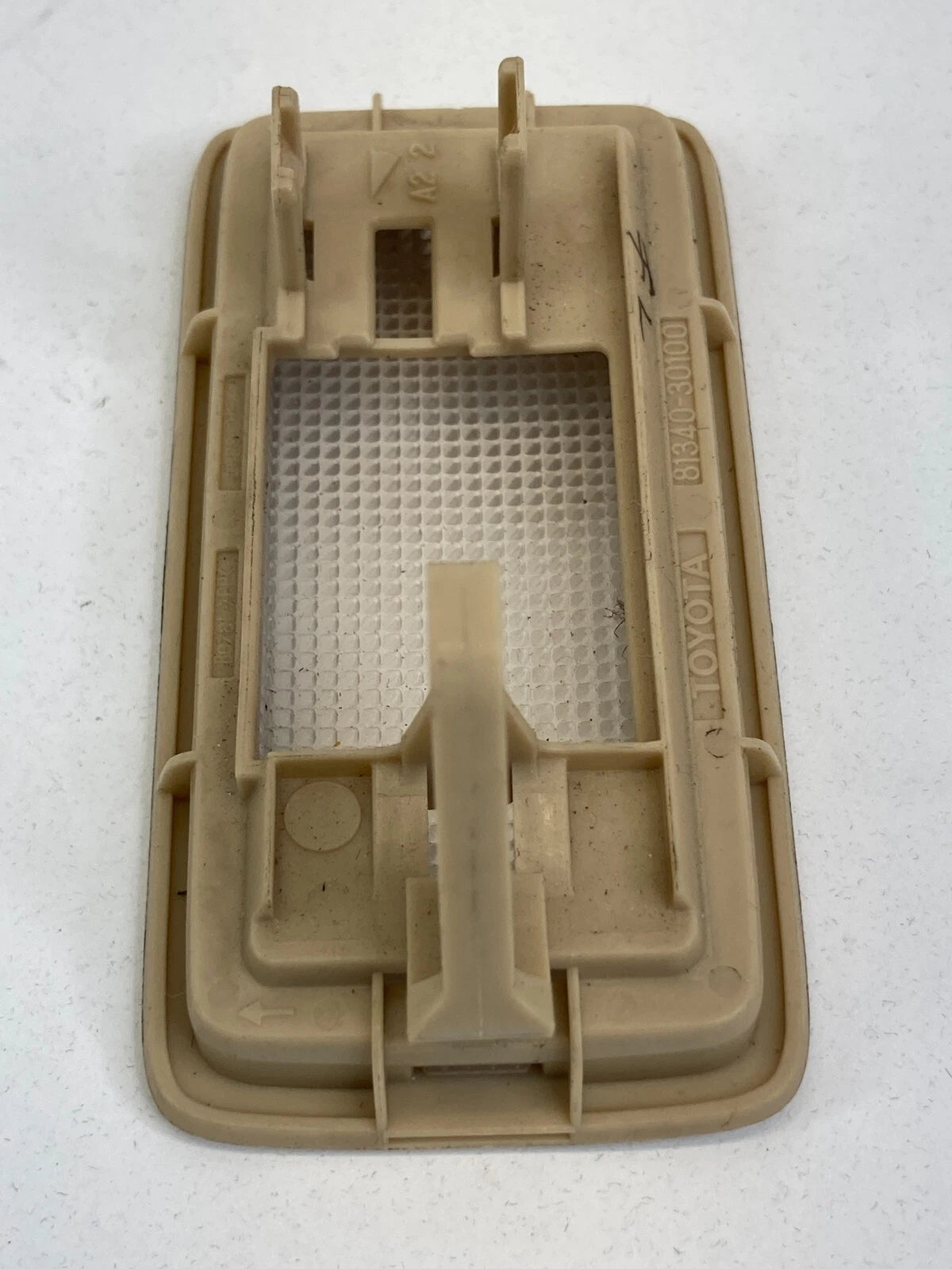 2006-2013 LEXUS IS250 FRONT LEFT SUNVISOR LIGHT VANITY LAMP LENS 81340-30100 OEM