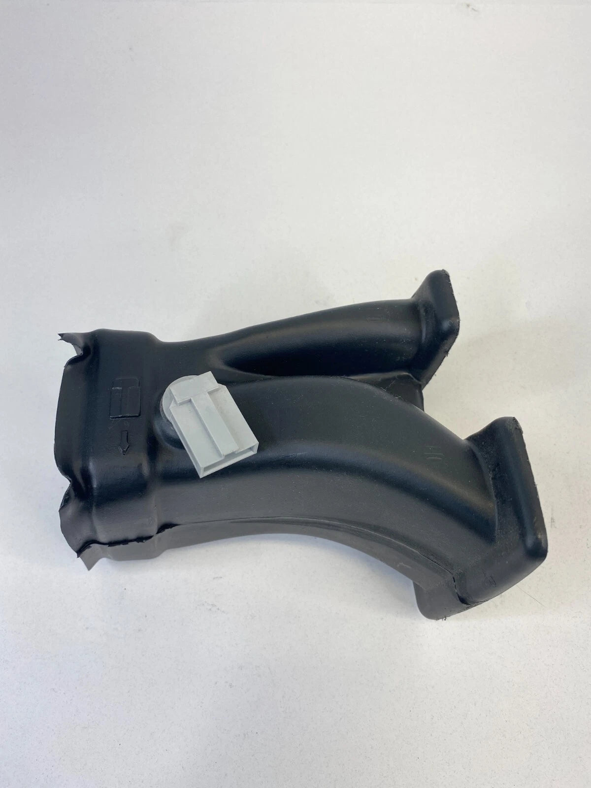 2006-2012 MERCEDES-BENZ R350 07-09 R320 DASH RIGHT SIDE HVAC AIR DUCT 2518310846