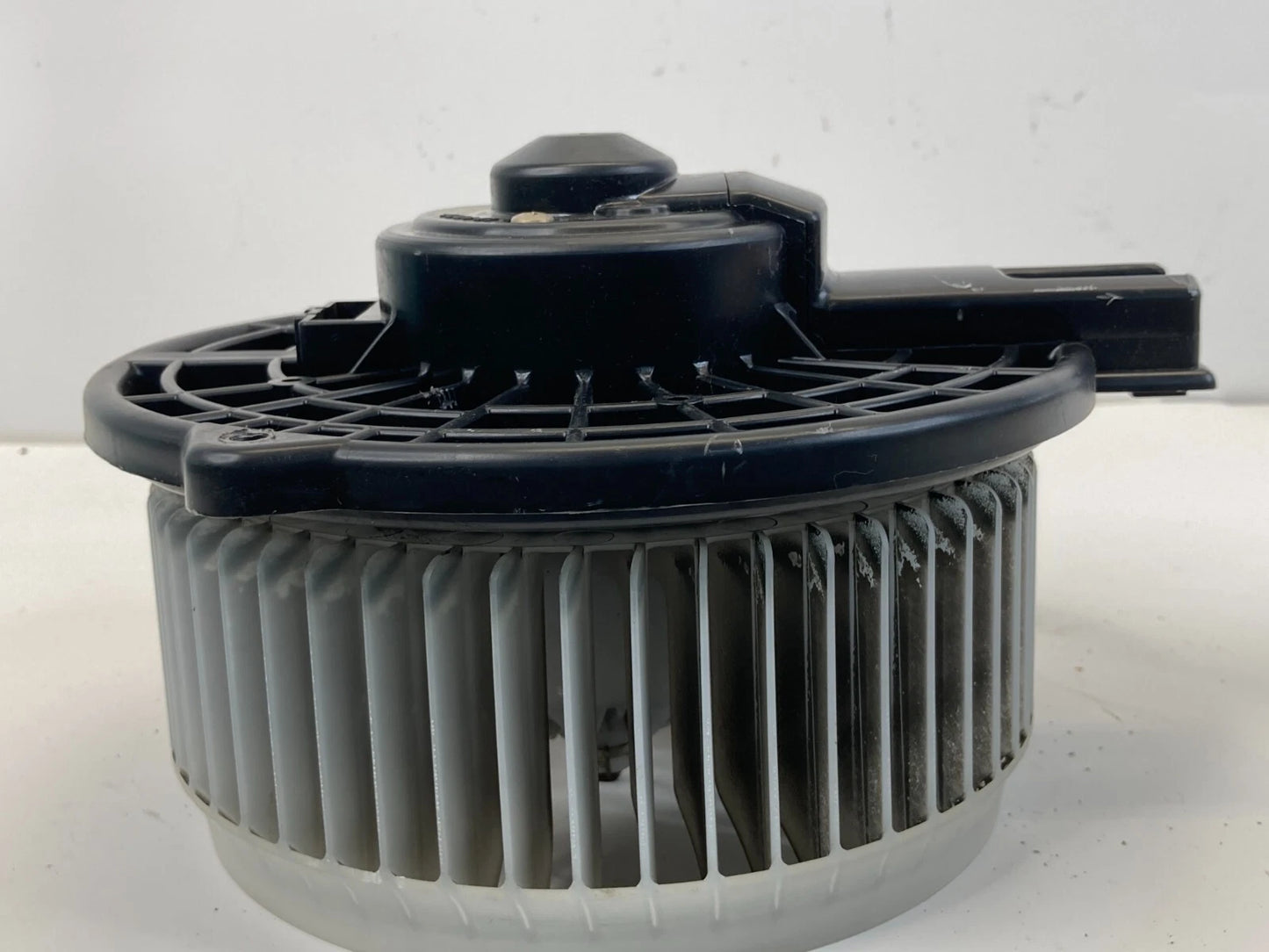 1999-2003 LEXUS RX300 AC HEATER BLOWER MOTOR ASSEMBLY W FAN CAGE OEM 194000-7182