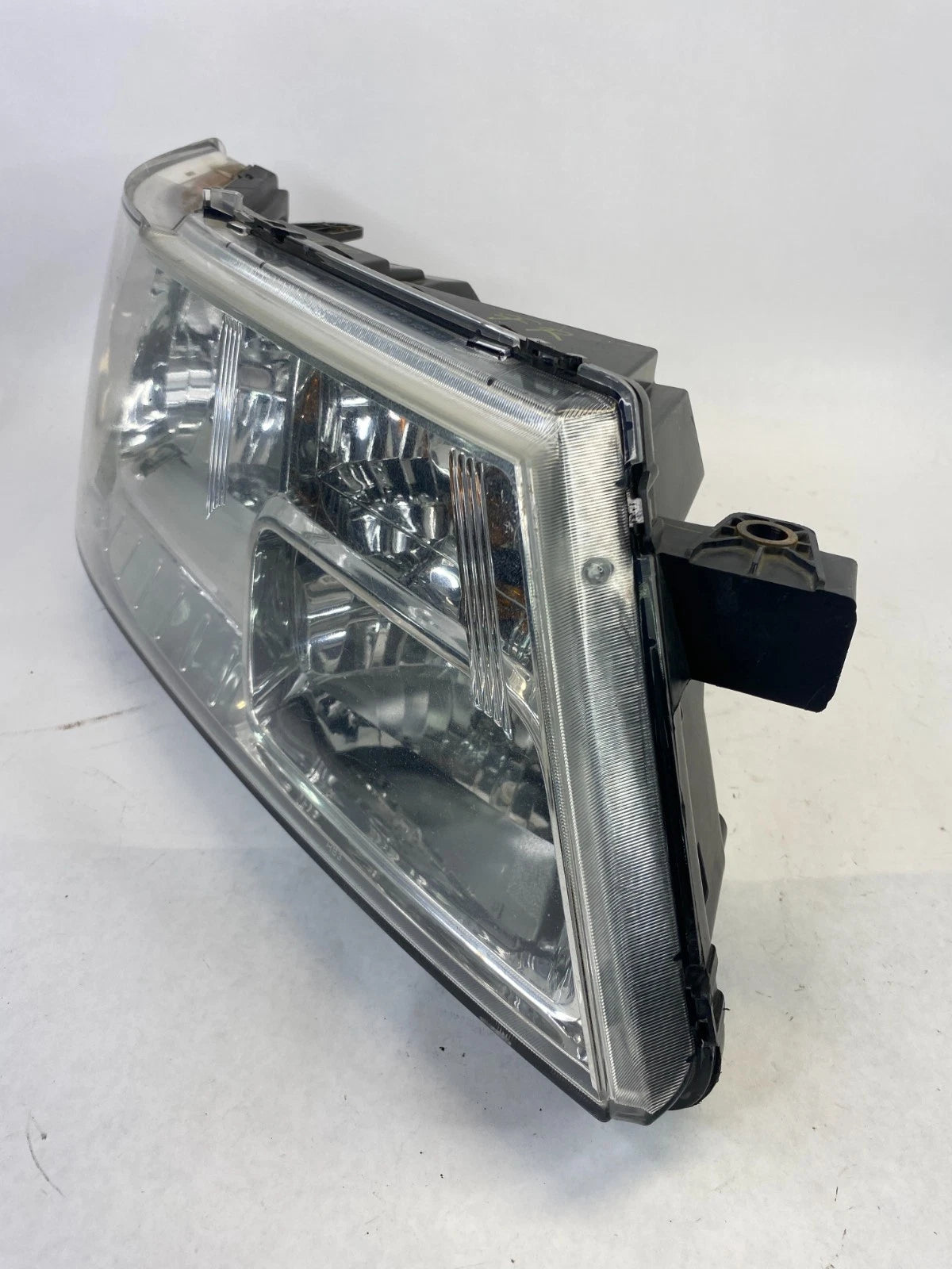 2009-2020 DODGE JOURNEY PASSENGER RIGHT SIDE HEADLIGHT LAMP HALOGEN CHROME OEM