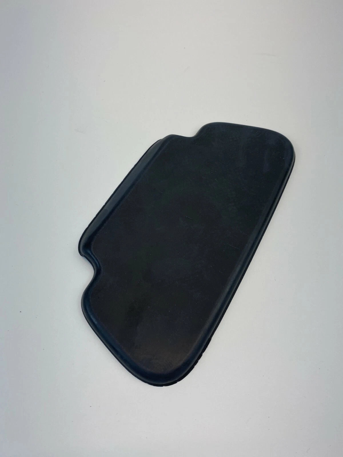 2007 2008 2009 HYUNDAI ELANTRA CENTER CONSOLE STORAGE COMPARTMENT INSERT RUBBER