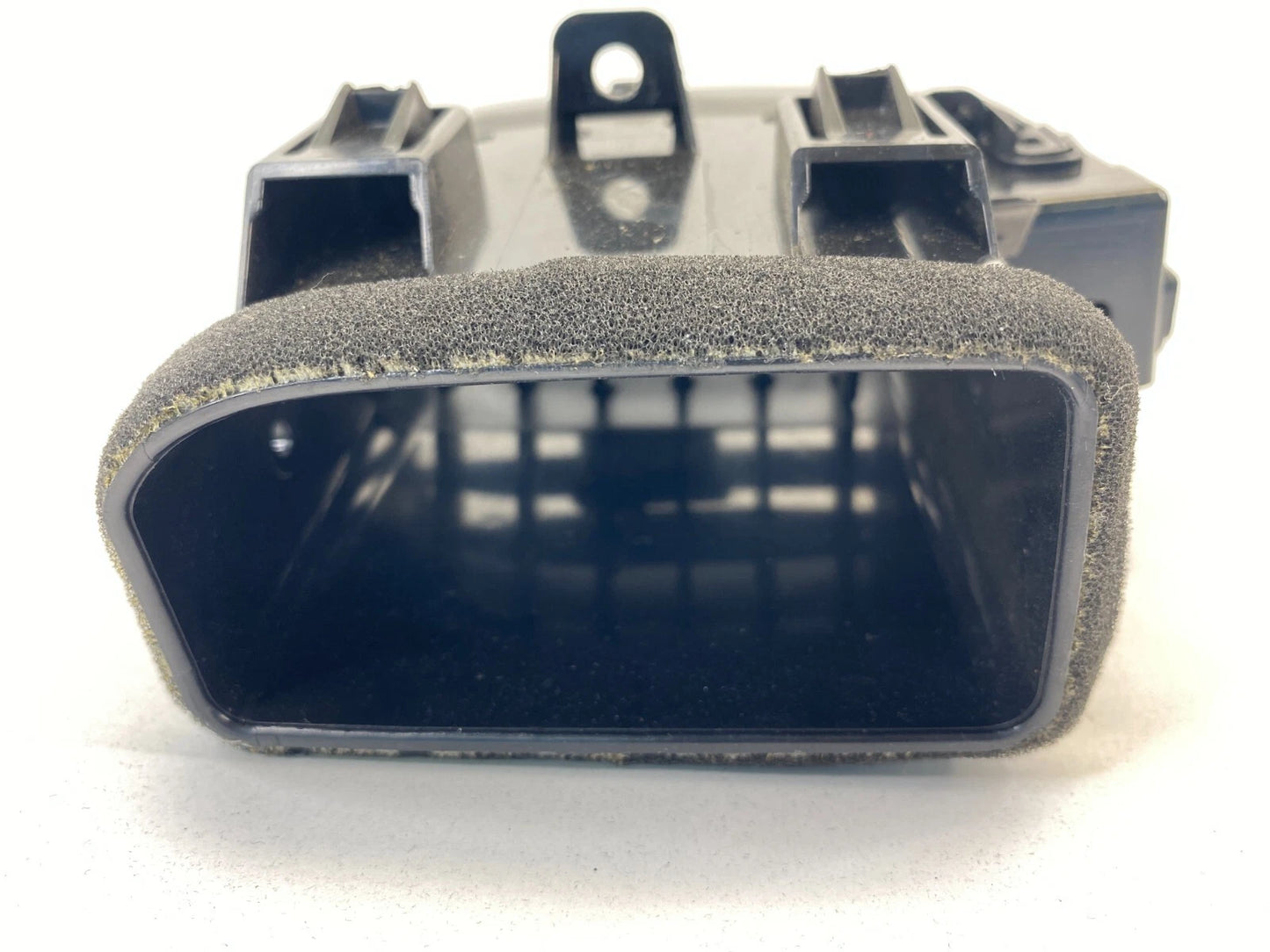2009-2014 NISSAN CUBE BASE 1.8L CENTER DASH DASHBOARD AIR VENT GRILLE 687511FA0A