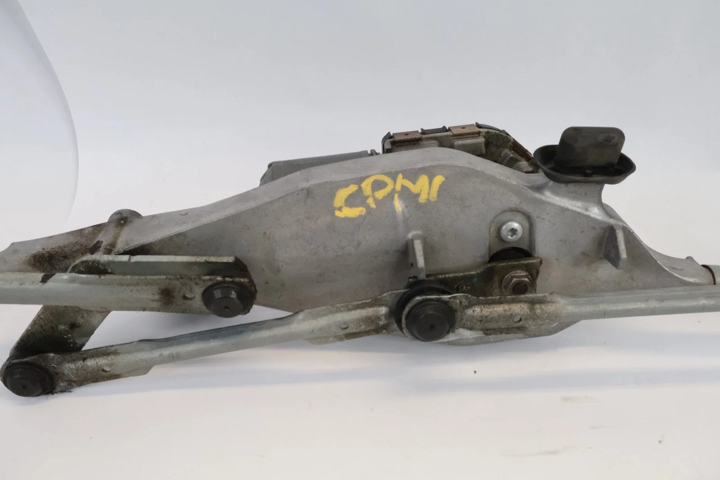 2016-2019 CHEVROLET CRUZE FRONT WINDSHIELD WIPER MOTOR W/ LINKAGE 3397021843 OEM