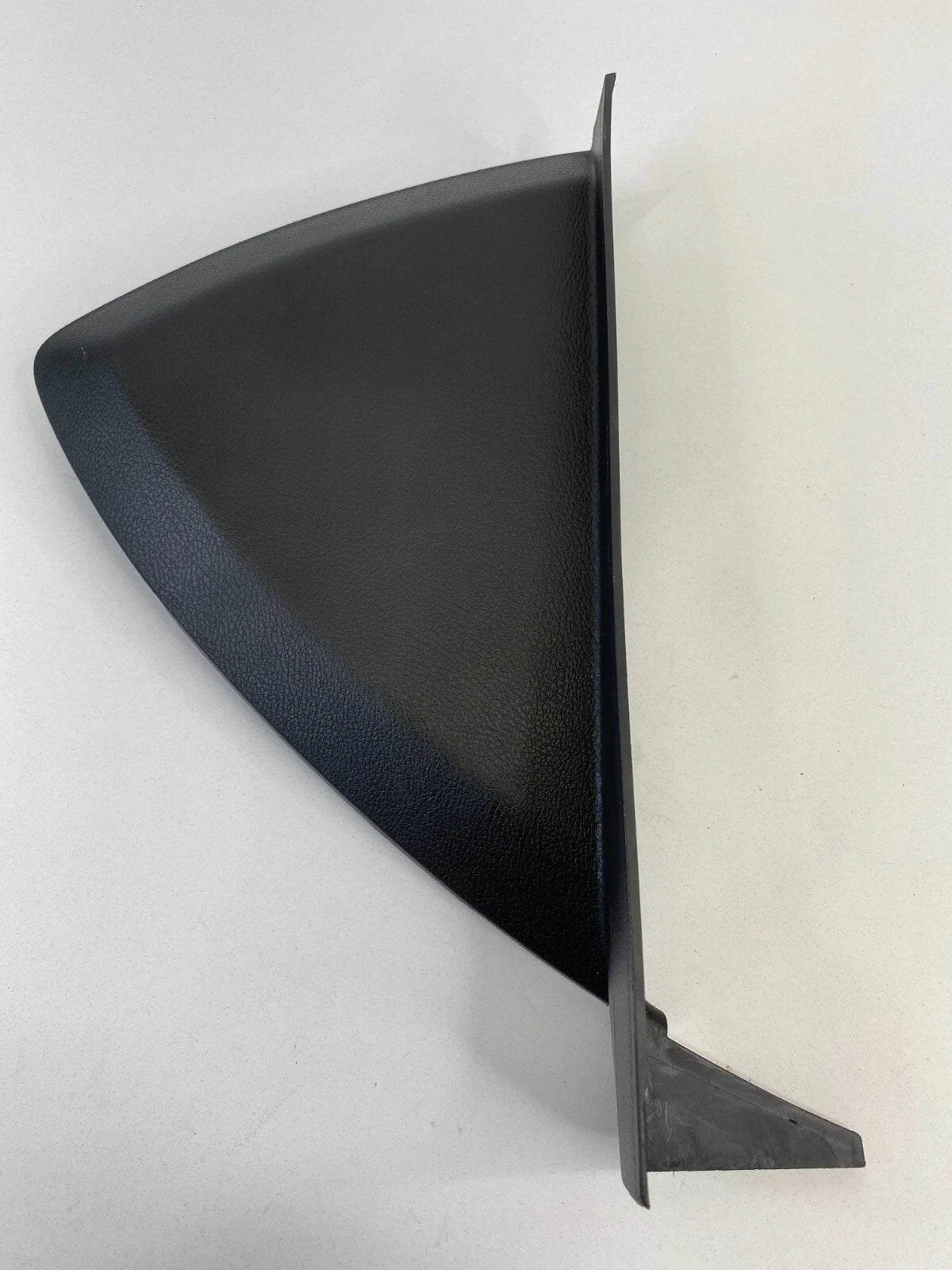 12-18 FORD FOCUS DASH RIGHT SIDE END CAP COVER TRIM BEZEL FR RH BM51-A044C60 OEM