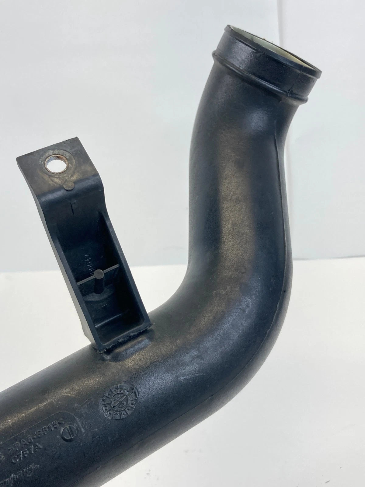 2012 Volvo S60 08-13 C70 2.5L Air Intake Pipe Connector Hose Duct 31274655 OEM
