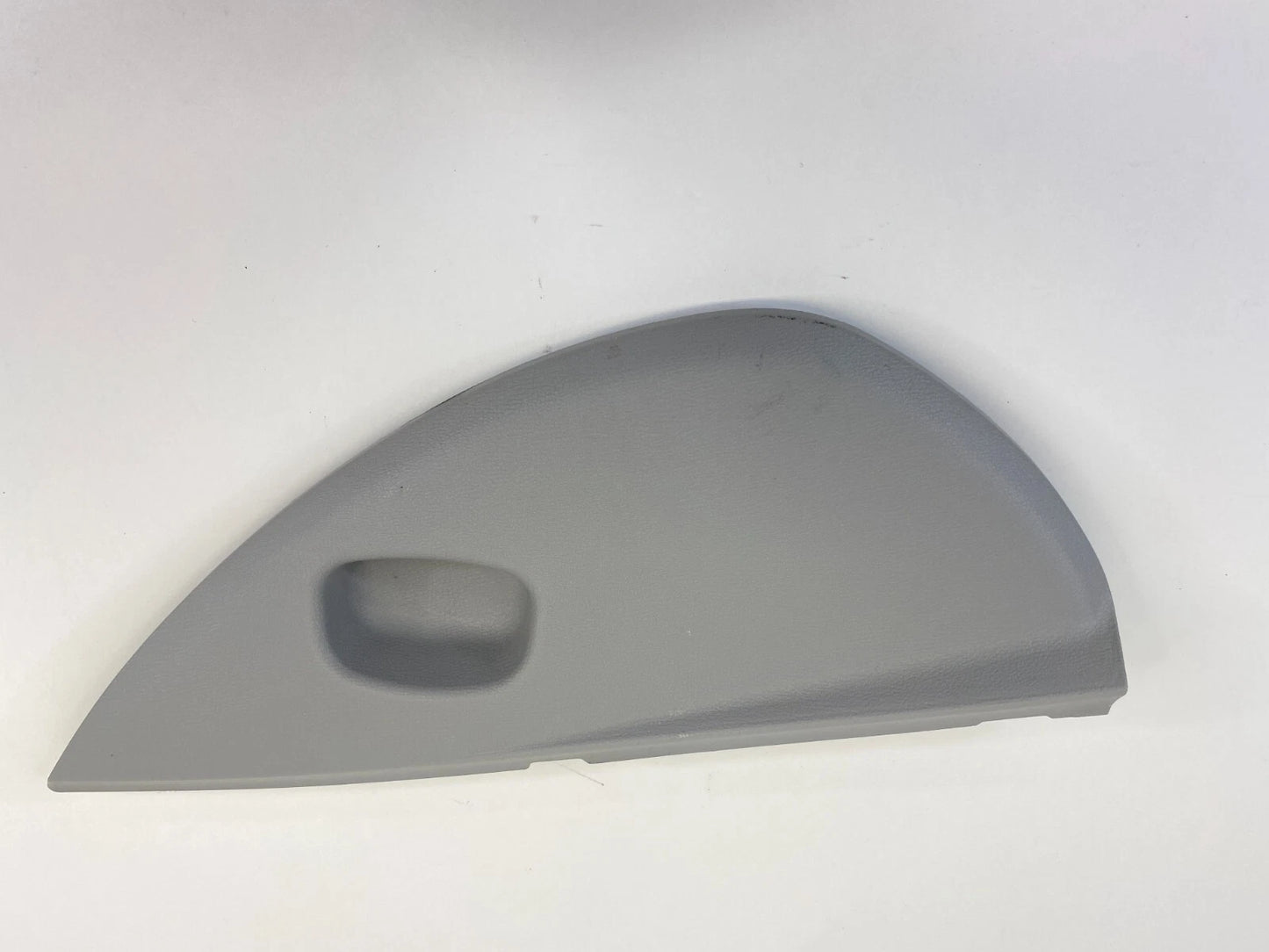 2006-2008 HYUNDAI SONATA RIGHT PASSENGER DASH END CAP TRIM COVER 84767-3K100 OEM