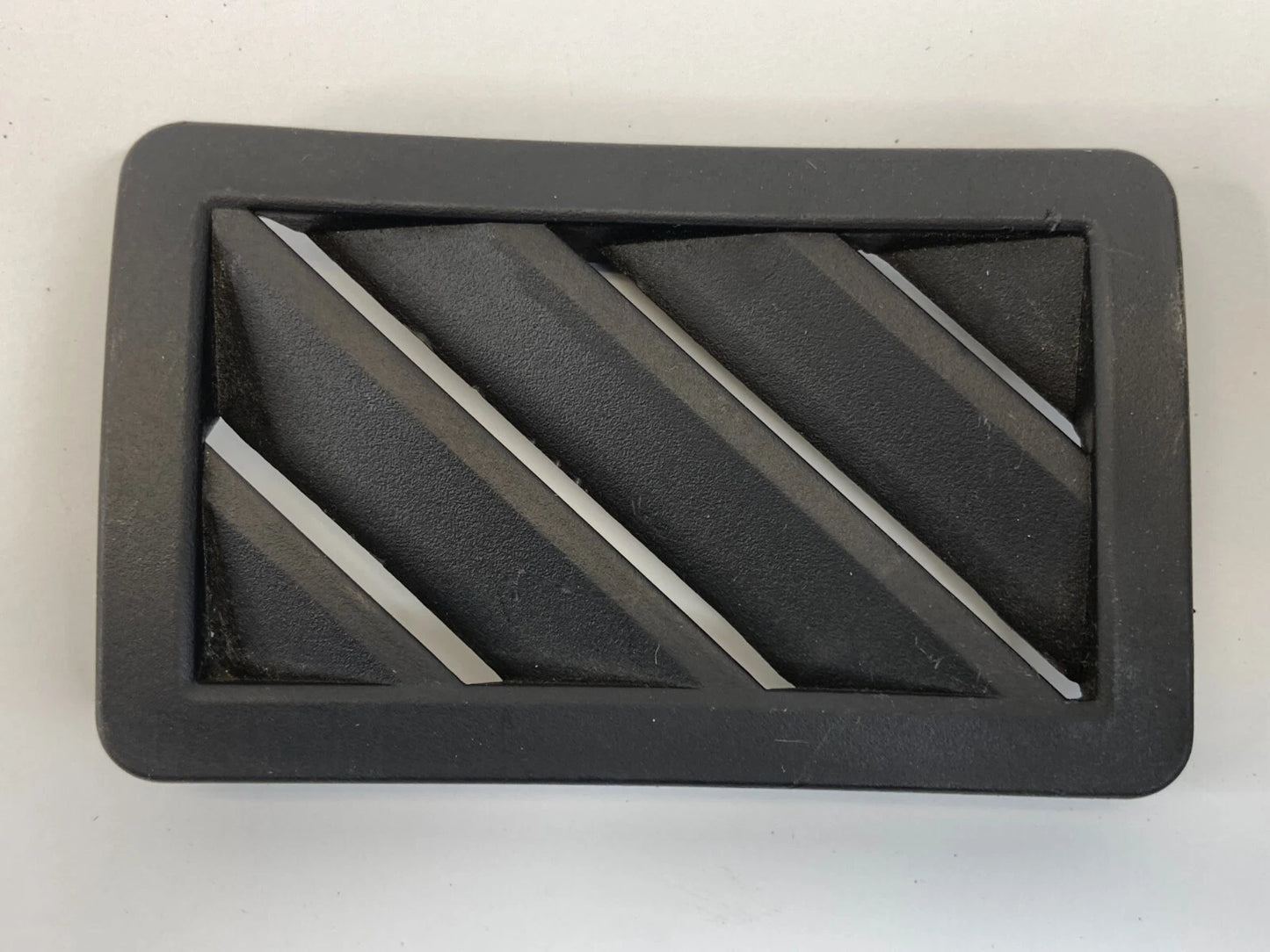 2006 2007 MERCURY MILAN FORD FUSION DASH UPPER LEFT SIDE AIR VENT DEFROST GRILL