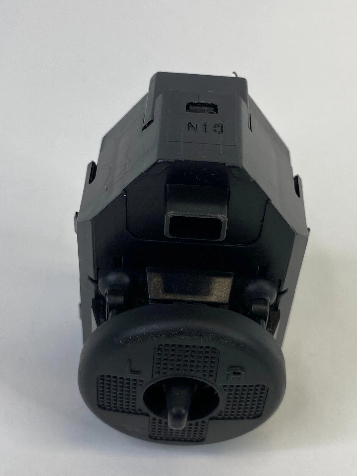 2005 06 07 08 09 2010 KIA SPORTAGE MIRROR ADJUSTER CONTROL BUTTON SWITCH OEM