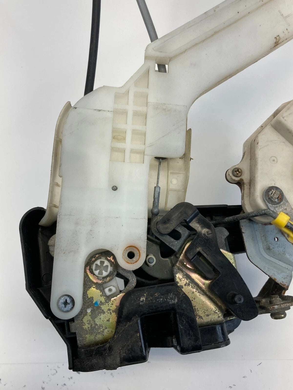 2001-2006 HYUNDAI ELANTRA REAR LEFT BACK DOOR LOCK LATCH RELEASE ACTUATOR OEM