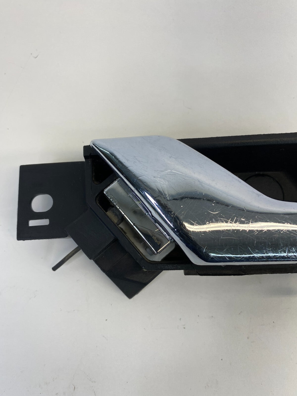 2008 2009 2010 Saturn Vue Front Left Driver Door Interior Handle 96660863 OEM